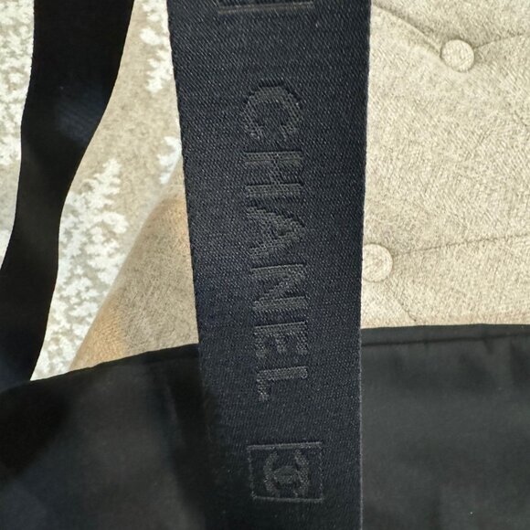 Chanel large size Crossbody canvas - Picture 5 of 9
